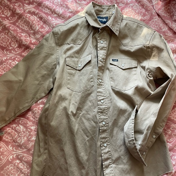 Wrangle button up bundle - Picture 2 of 2